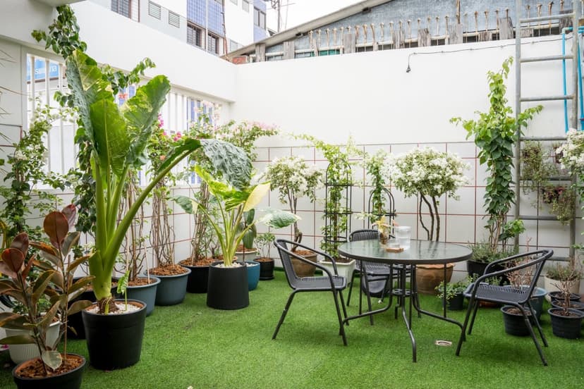 Common area with traditional decor
