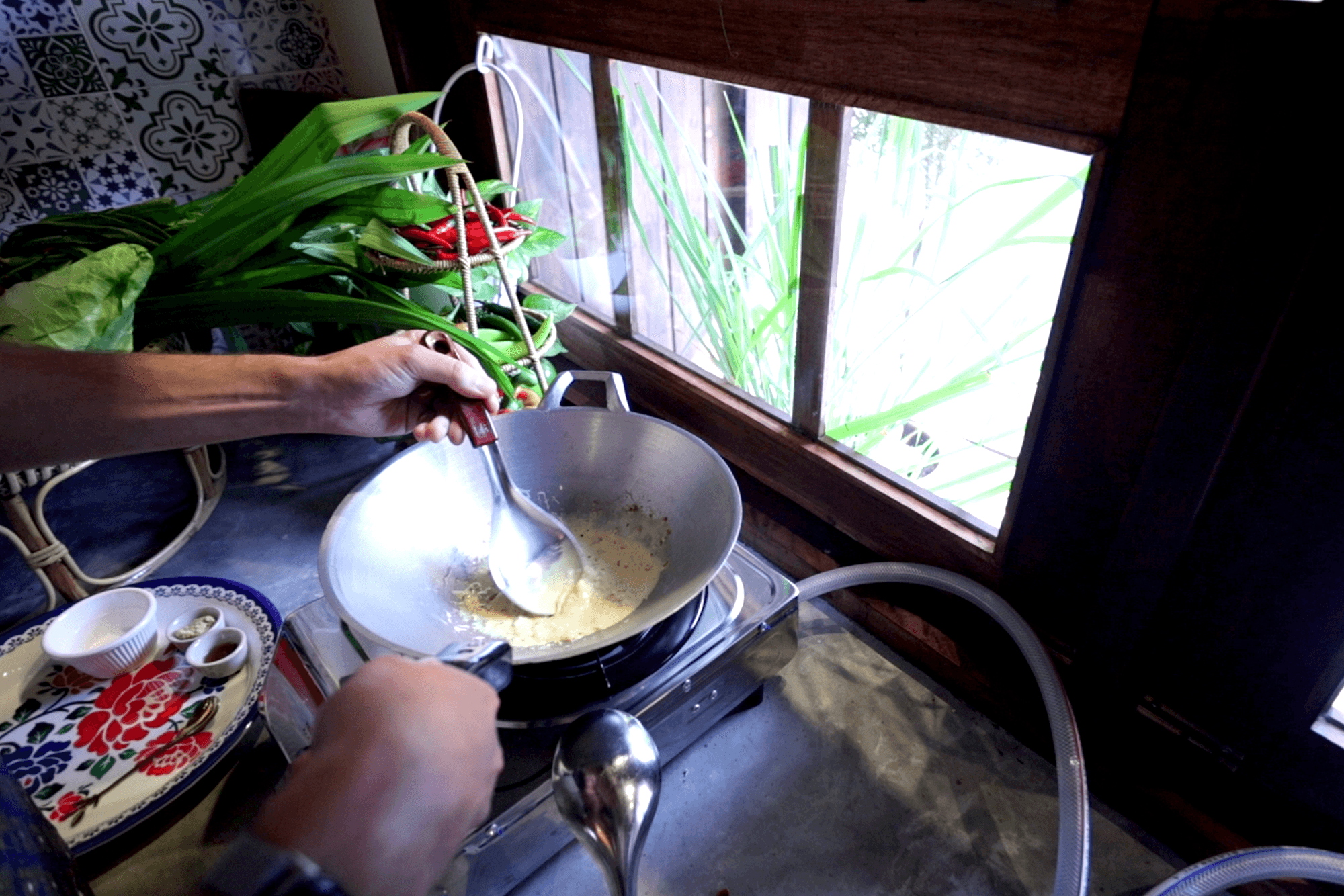 Cooking class teamwork